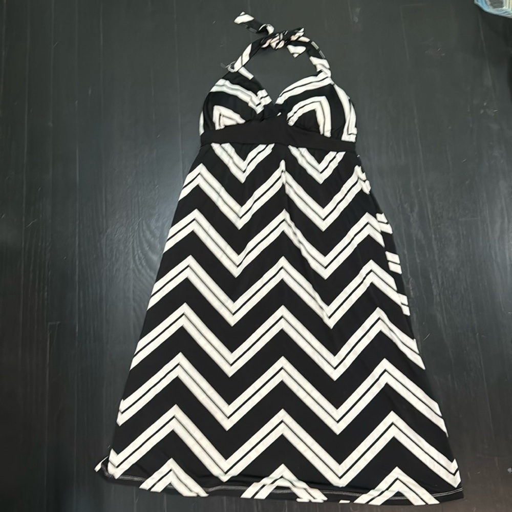 Large chevron, print halter dress size large